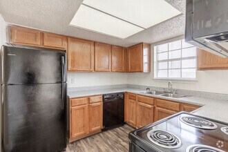 Charter Oak 501-2 floor plan
